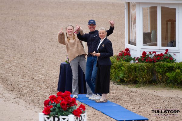 Price giving ceremony in the Hannell & Brink 3* GP with Jan & Angelina Brink