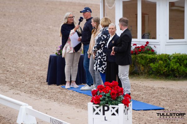 Price giving ceremony in the Hannell & Brink 3* GP with Jan & Angelina Brink